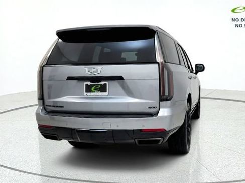 Used 2026 Cadillac Escalade Platinum Sport w/ LPO, ONYX Package AWD/4WD image 8