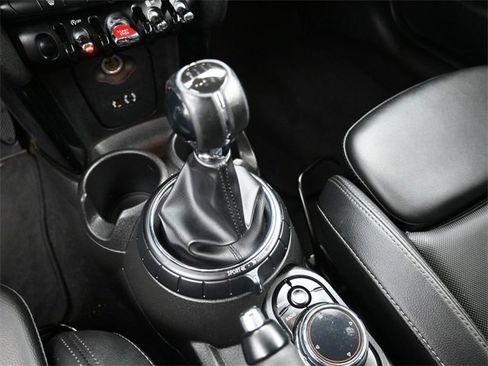 Used 2015 MINI Cooper S image 28
