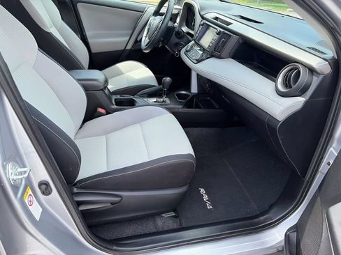 Used 2016 Toyota RAV4 XLE FWD image 14