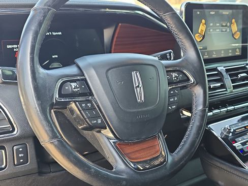 Used 2020 Lincoln Navigator Reserve w/ Luxury Package image 14