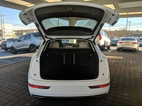 Used 2018 Audi Q5 2.0T Premium Plus w/ Premium Plus Package image 9