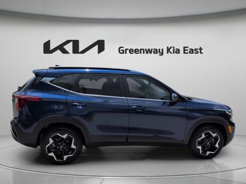 Certified 2024 Kia Seltos EX FWD image 5