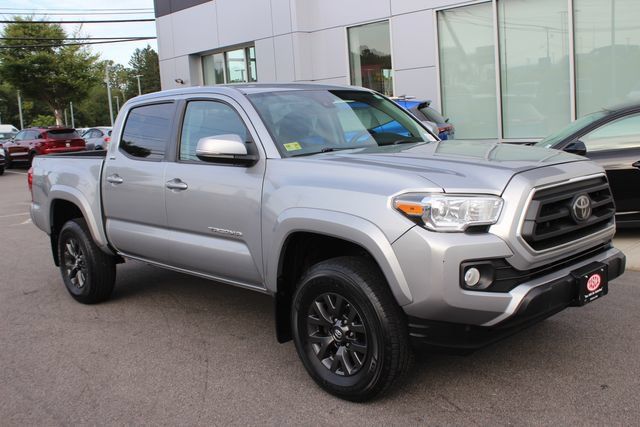 Used 2021 Toyota Tacoma SR5 AWD/4WD image 1