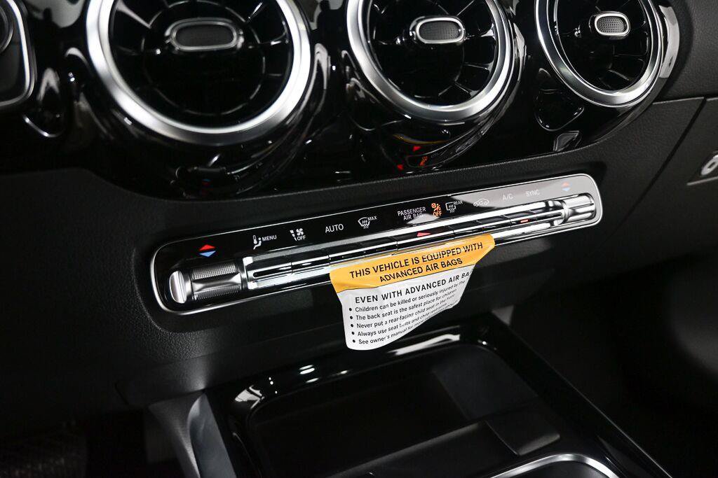 Certified 2026 Mercedes-Benz GLA 250 4MATIC image 14