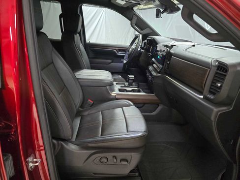 Used 2024 Chevrolet Silverado 1500 High Country w/ Technology Package image 12