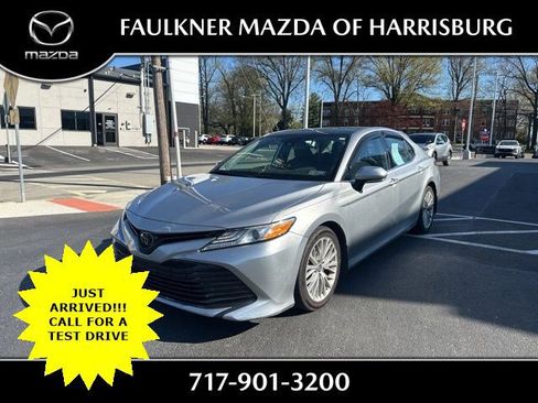 Used 2019 Toyota Camry XLE w/ Navigation Package image 1
