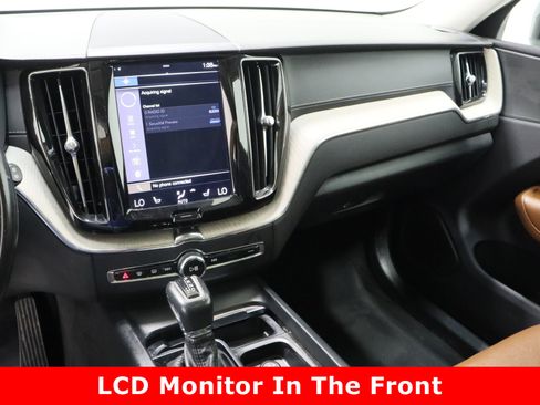 Used 2018 Volvo XC60 T6 Inscription w/ Convenience Package image 16