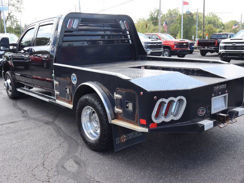 Used 2022 Ford F350 Lariat w/ Lariat Ultimate Package AWD/4WD image 3