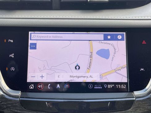 Used 2020 Cadillac XT6 Premium Luxury FWD image 21