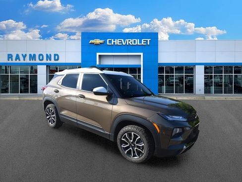 Used 2021 Chevrolet TrailBlazer ACTIV w/ Sun and Liftgate Package AWD/4WD image 10