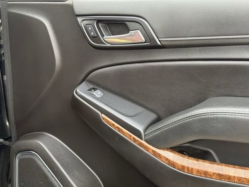 Used 2019 Chevrolet Tahoe Premier w/ Premier Plus Edition image 31