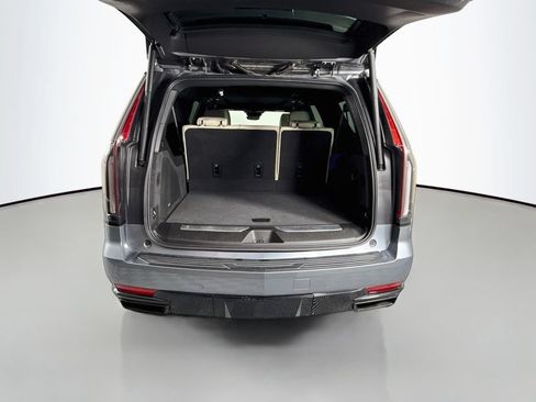 Used 2021 Cadillac Escalade ESV Sport AWD/4WD image 28