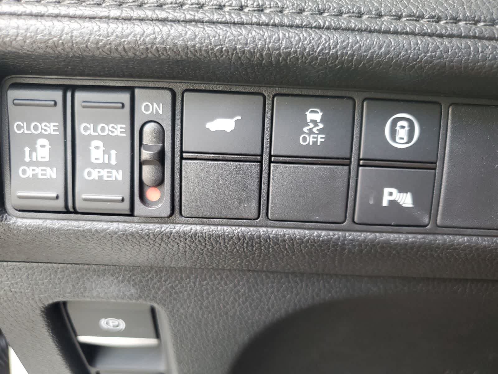 Used 2024 Honda Odyssey Elite image 18
