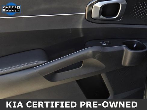 Certified 2025 Kia Sorento EX image 11