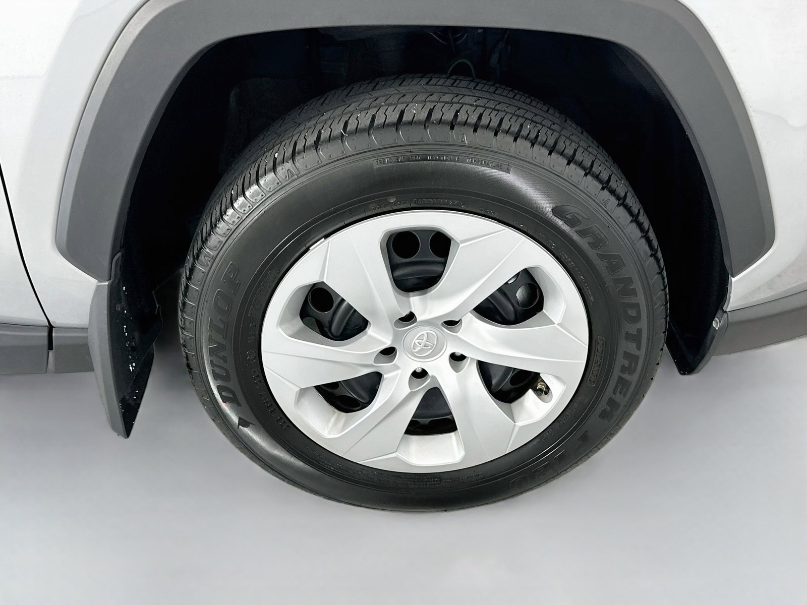 Used 2025 Toyota RAV4 LE FWD image 33