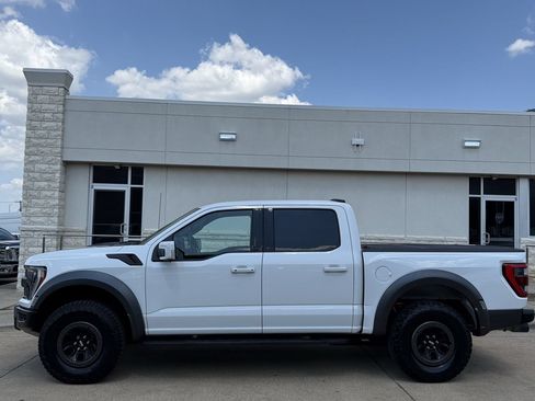 Used 2022 Ford F150 Raptor w/ Equipment Group 801A High AWD/4WD image 3