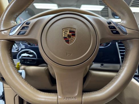 Used 2015 Porsche Panamera 4 image 21