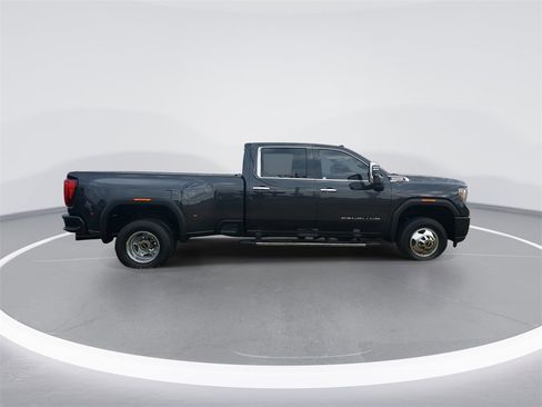 Used 2020 GMC Sierra 3500 Denali w/ Denali Ultimate Package image 9