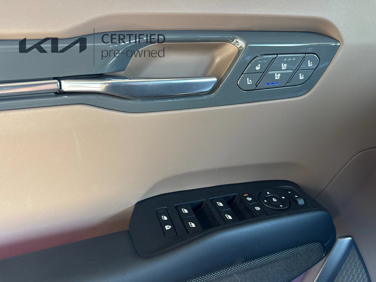 Certified 2024 Kia EV9 GT-Line AWD/4WD image 12