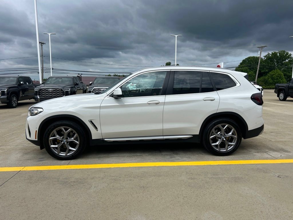Used 2023 BMW X3 xDrive30i AWD/4WD image 4