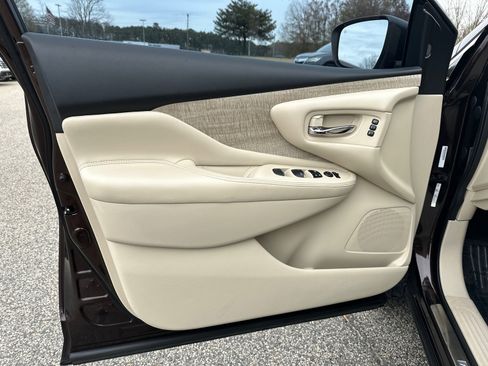 Certified 2019 Nissan Murano SL w/ SL Technology Package image 10