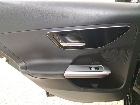 Used 2023 Mercedes-Benz C 300 Sedan image 14