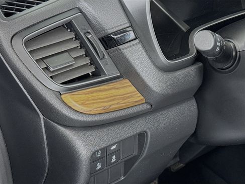 Used 2020 Honda CR-V Touring image 10