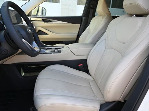 Used 2023 INFINITI QX60 Luxe w/ Cargo Package AWD/4WD image 17