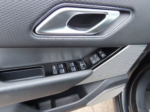 Used 2021 Land Rover Range Rover Velar R-Dynamic S image 25