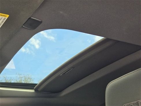 Used 2019 GMC Sierra 1500 AT4 w/ AT4 Premium Package image 16