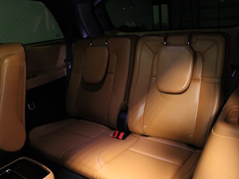 Used 2020 Lincoln Aviator Black Label Grand Touring w/ Class IV Trailer Tow Package image 15