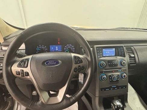 Used 2019 Ford Flex SE FWD image 16