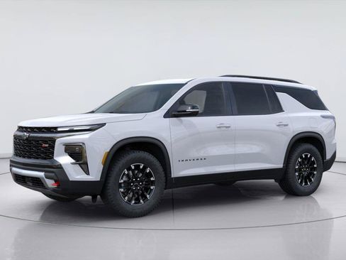 New 2026 Chevrolet Traverse Z71 w/ Enhanced Driving Package AWD/4WD image 2