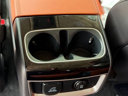 Used 2024 Kia Carnival SX FWD image 10