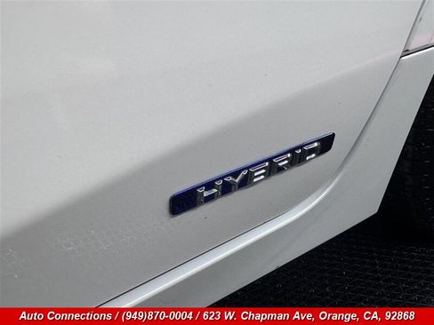 Used 2013 Lexus CT 200h FWD image 26
