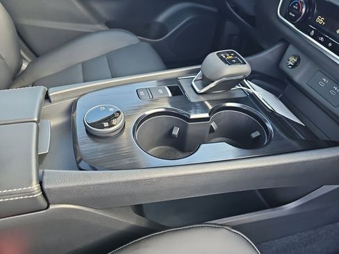 Used 2026 Nissan Rogue SV w/ SV Premium Package image 18