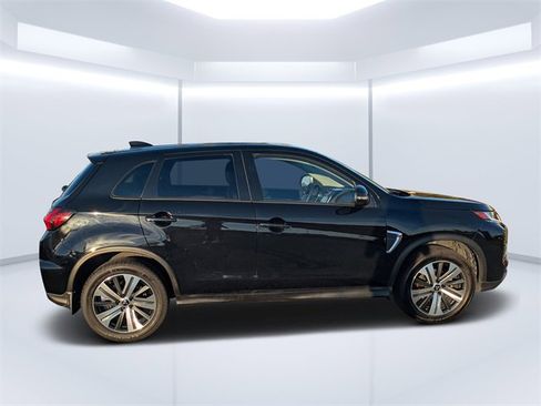 Used 2022 Mitsubishi Outlander Sport AWD image 2