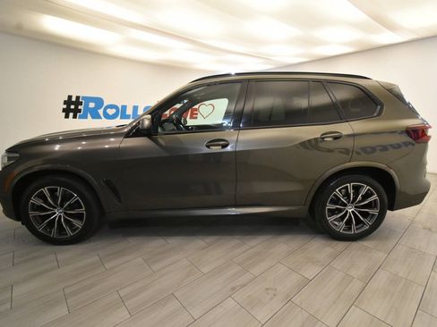 Used 2022 BMW X5 xDrive40i w/ M Sport Package AWD/4WD image 2