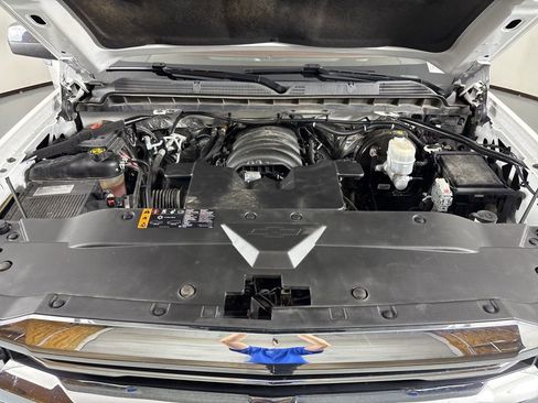 Used 2017 Chevrolet Silverado 1500 High Country image 51