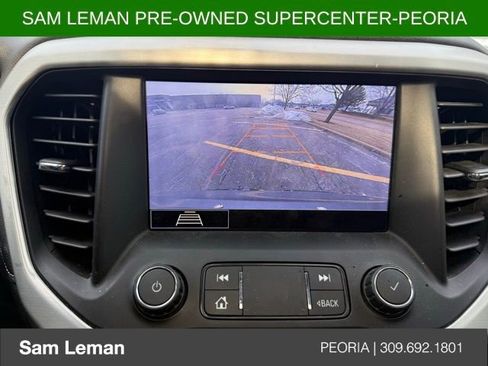 Used 2020 GMC Acadia SLT w/ Driver Alert Package II image 14