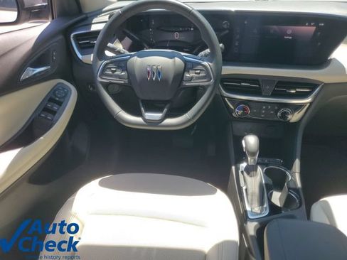 Used 2024 Buick Encore GX Sport Touring AWD/4WD image 17