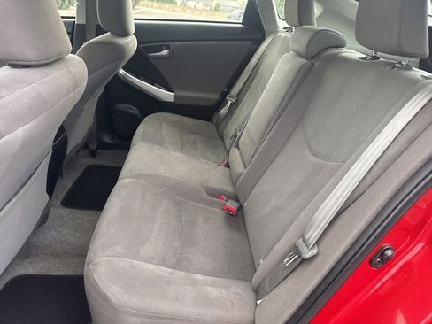 Used 2014 Toyota Prius Two image 18