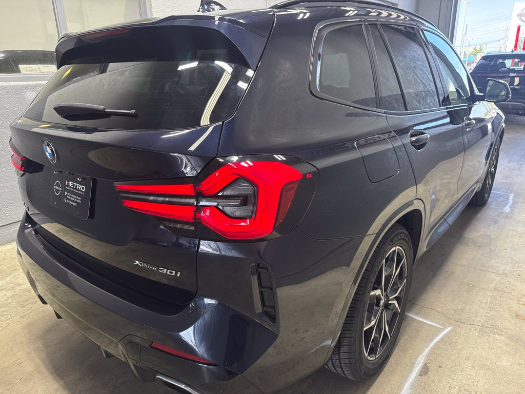 Used 2022 BMW X3 xDrive30i w/ M Sport Package AWD/4WD image 7