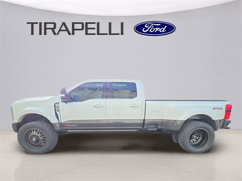 Used 2025 Ford F450 King Ranch w/ FX4 Off-Road Package image 3
