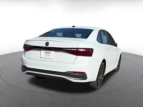 Used 2025 Volkswagen Jetta Sport image 16