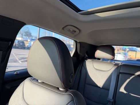 Used 2023 Chevrolet Bolt EUV Premier w/ Sun & Sound Package image 17