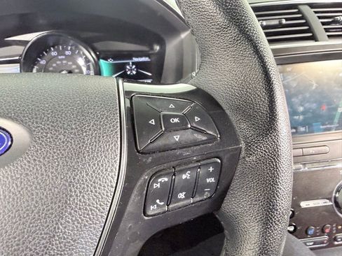 Used 2018 Ford Explorer Limited w/ Ford Safe & Smart Package image 14