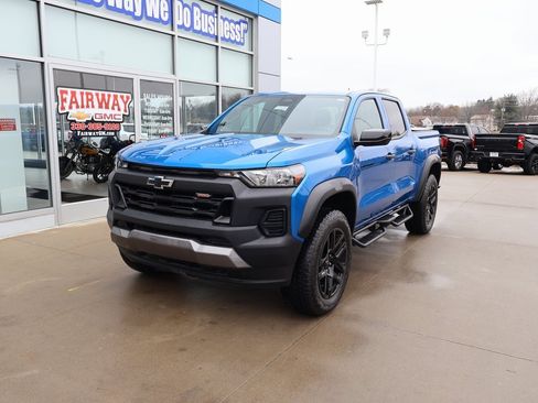 Used 2024 Chevrolet Colorado Trail Boss w/ Advanced Trailering Package image 6