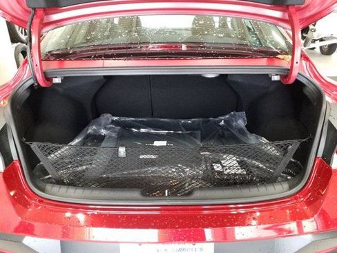 New 2026 Hyundai Elantra Limited image 17