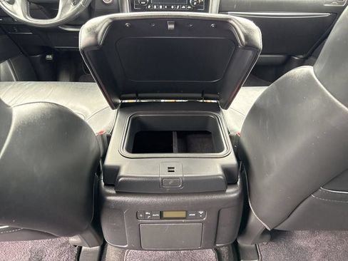 Used 2021 Nissan Armada SL w/ Captain's Chairs Package RWD image 30
